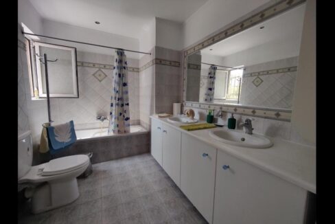 Real BNM Property  - Vravrona